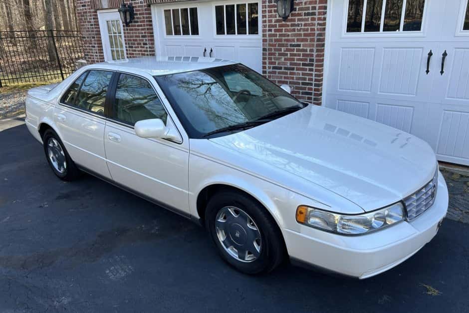 2000 Cadillac Seville sold for $7,550