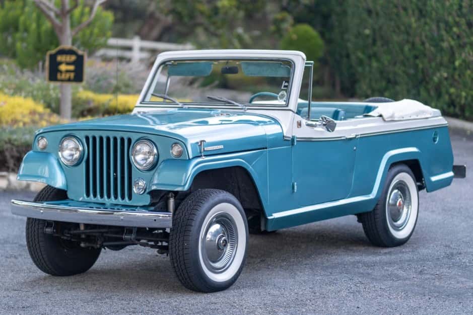 1967 Jeep Jeepster Commando sold for $40,500