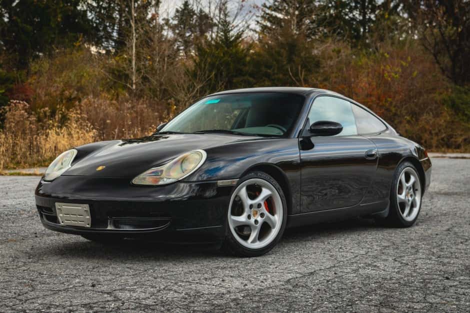 2000 Porsche 996 911 Carrera sold for $22,246