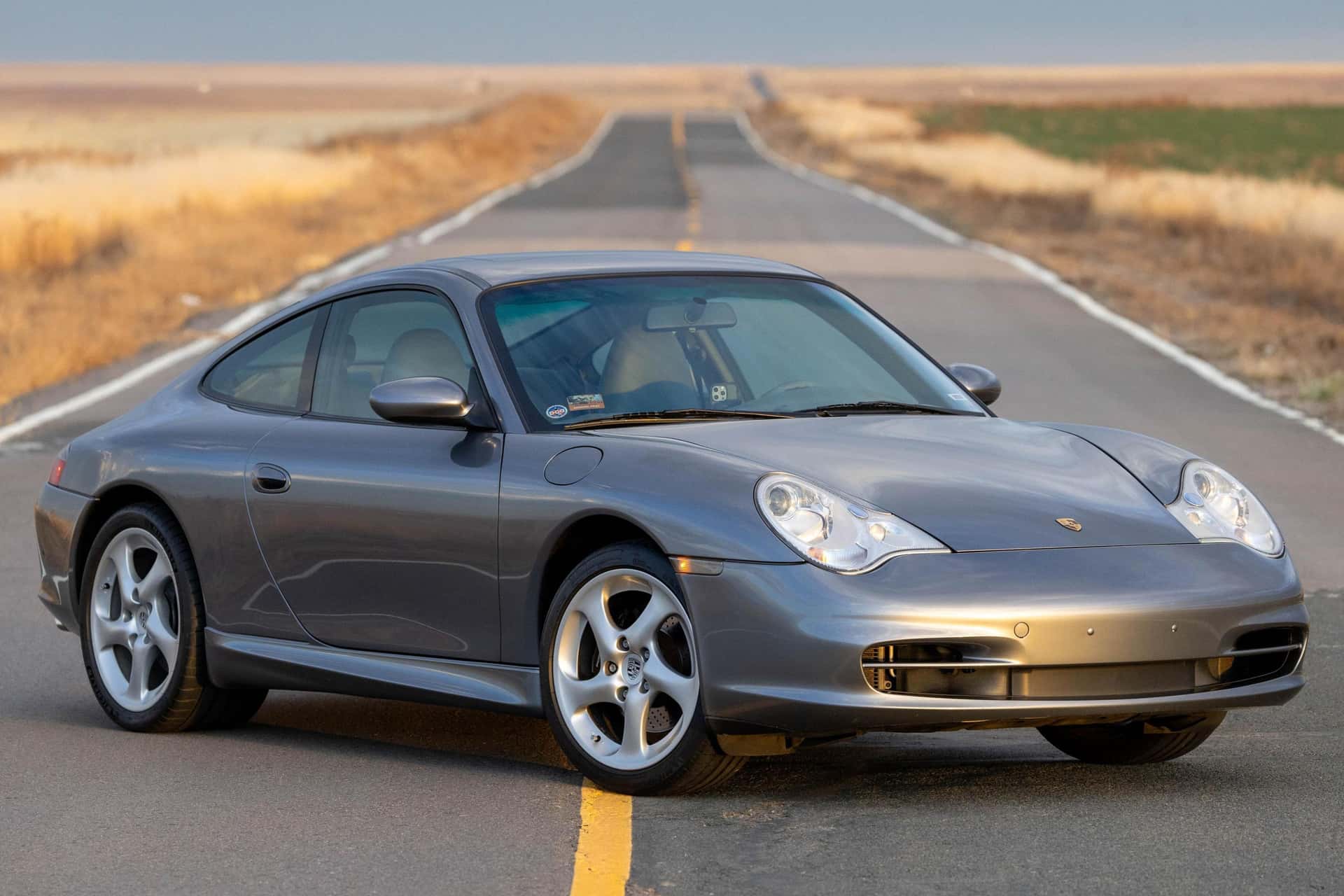2003 Porsche 996 911 sold for $33,000