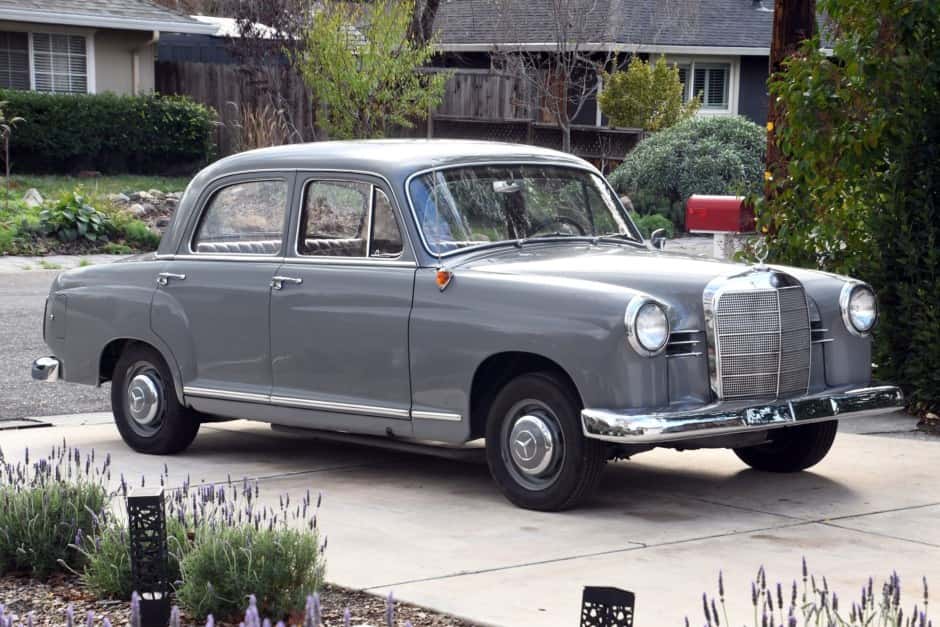 1960 Mercedes-Benz Ponton sold for $26,500