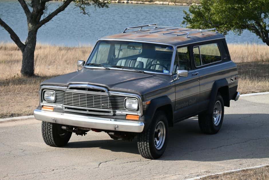1980 Jeep SJ Cherokee sold for $11,250