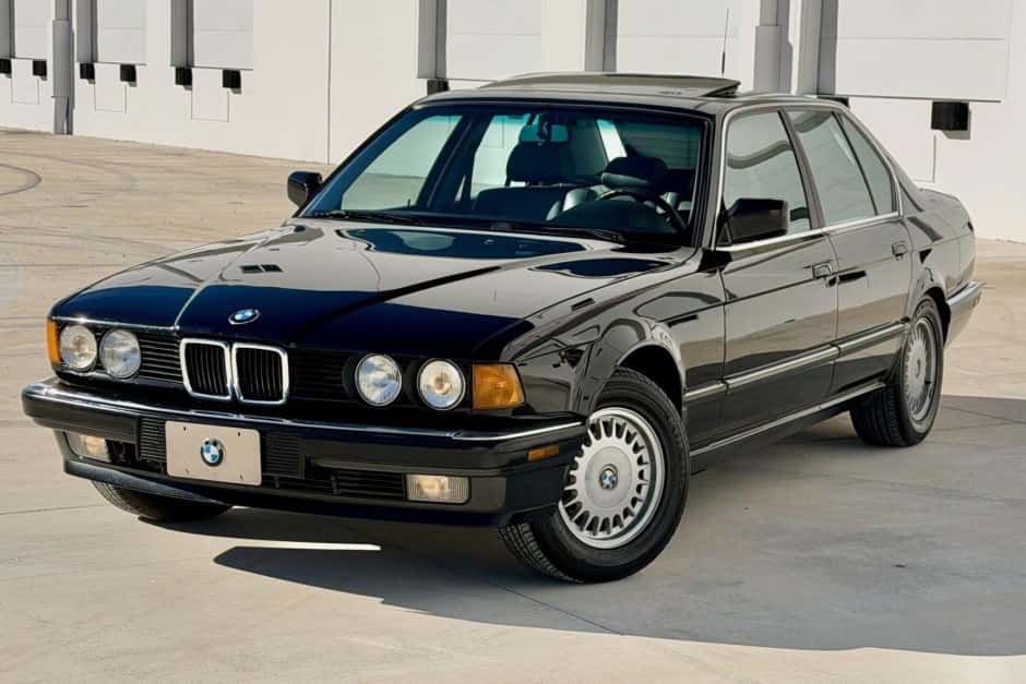 1988 BMW E32 7-Series sold for $12,000