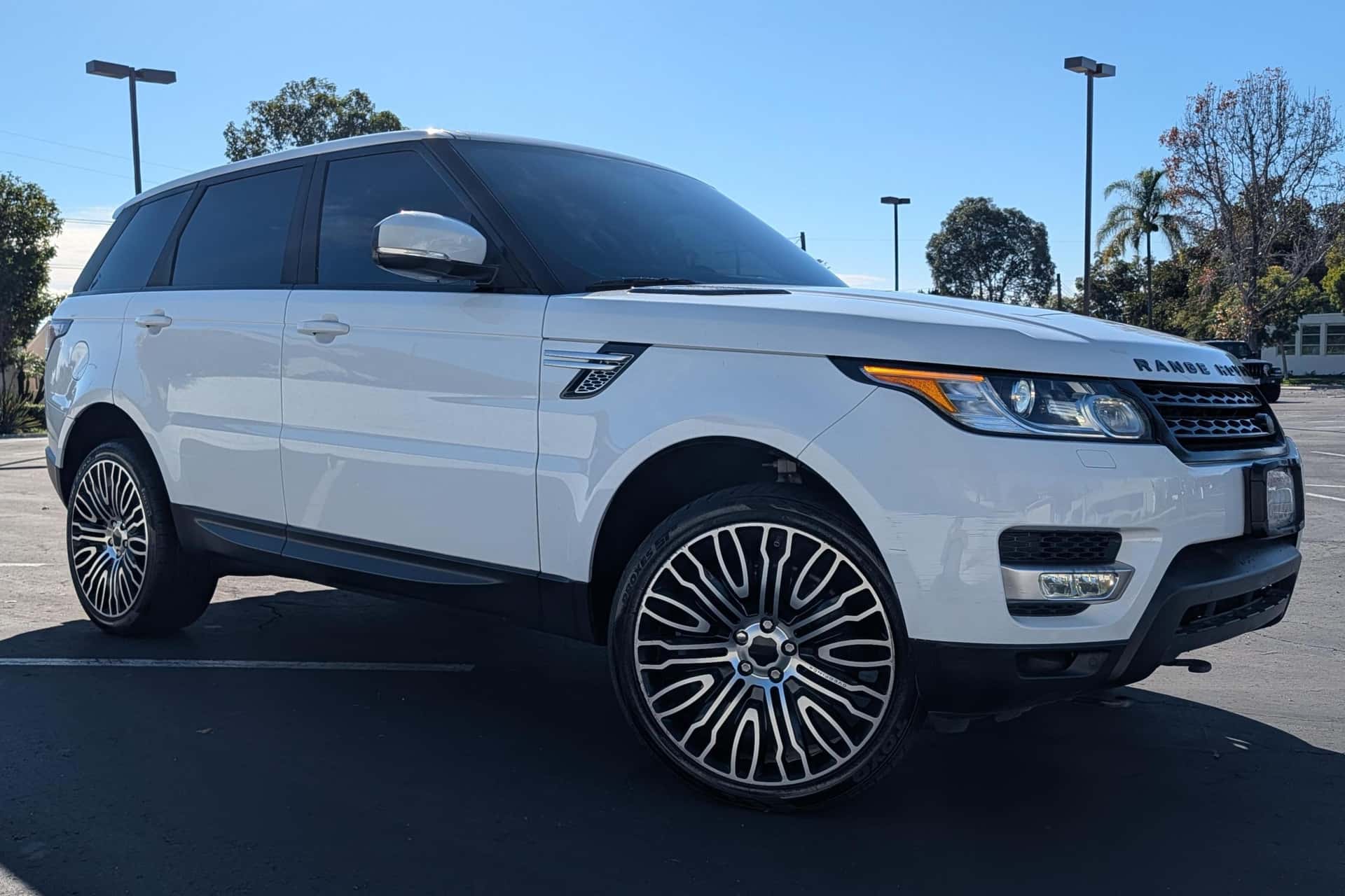 2016 Land Rover Range Rover Sport sold for $7,100