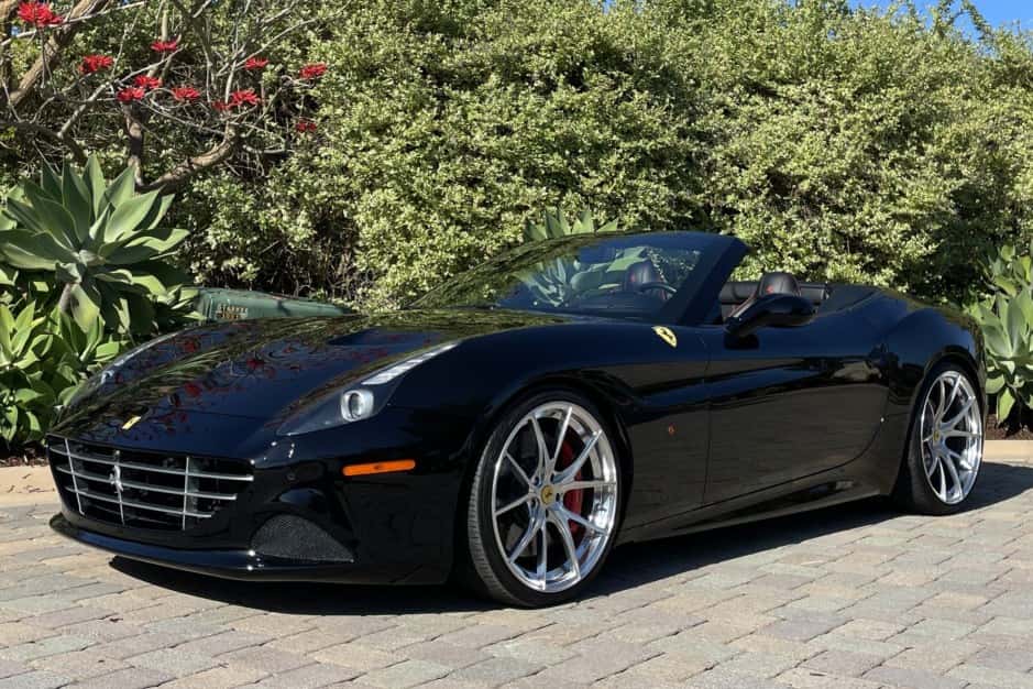 2015 Ferrari California sold for $118,000
