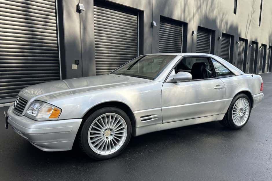 1999 Mercedes-Benz R129 SL sold for $13,152