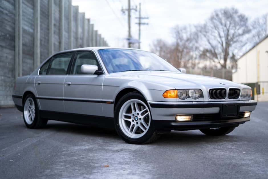 2000 BMW E38 7-Series sold for $24,000