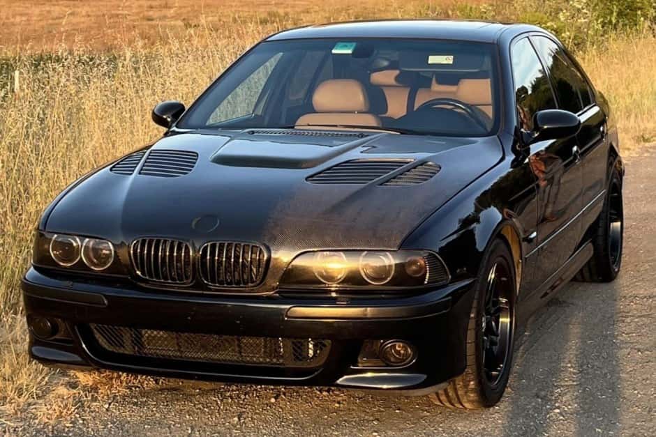 2002 BMW E39 M5 sold for $25,339