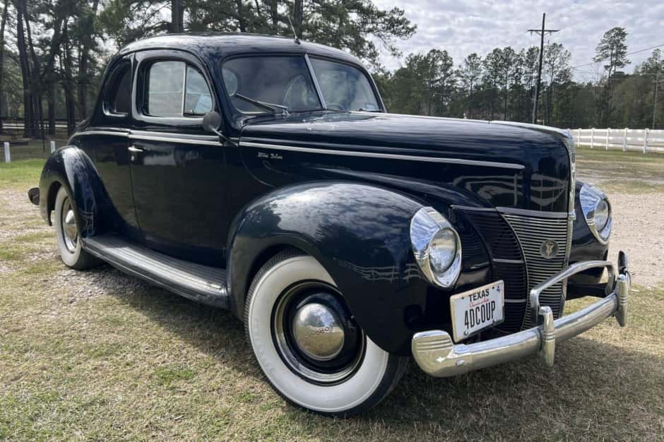 1940 Ford Standard, Deluxe, & Super Deluxe sold for $16,250