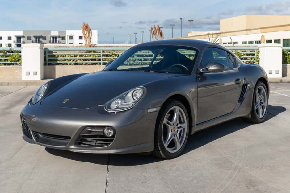 2010 Porsche 987 Cayman sold for $48,000