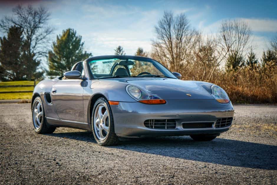 2001 Porsche 986 Boxster sold for $12,875
