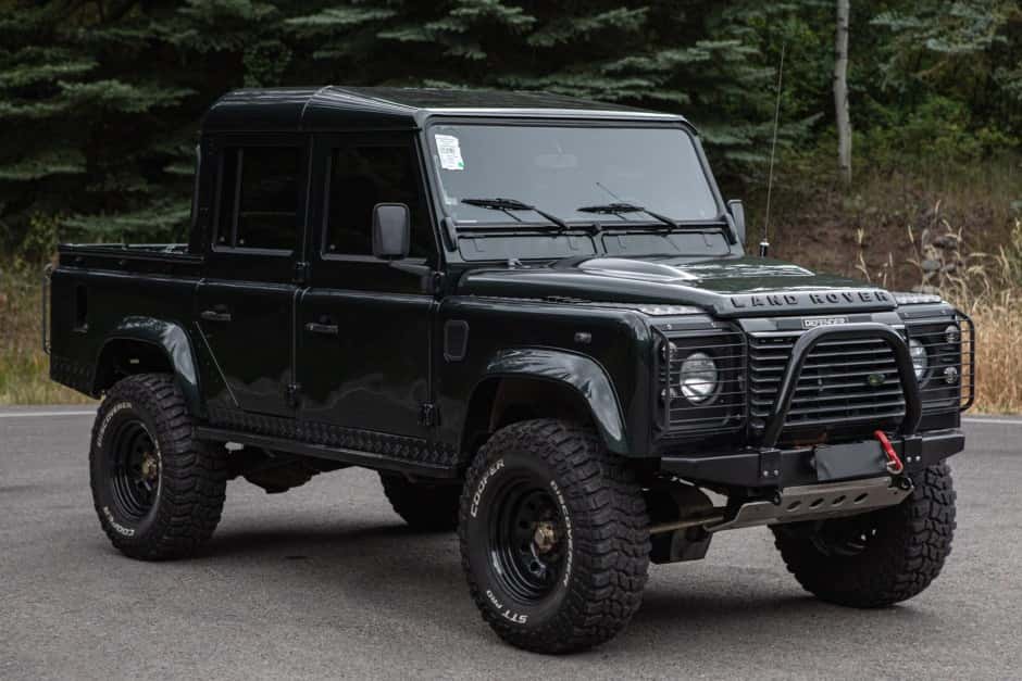 2000 Land Rover 110 / Defender 110 (Euro Spec) sold for $55,500