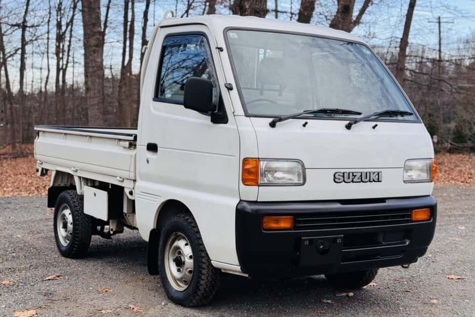 1998 Suzuki Carry sold for $11,000
