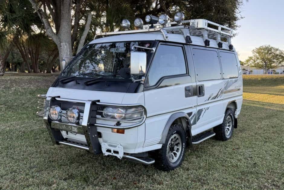 1997 Mitsubishi Delica sold for $17,500