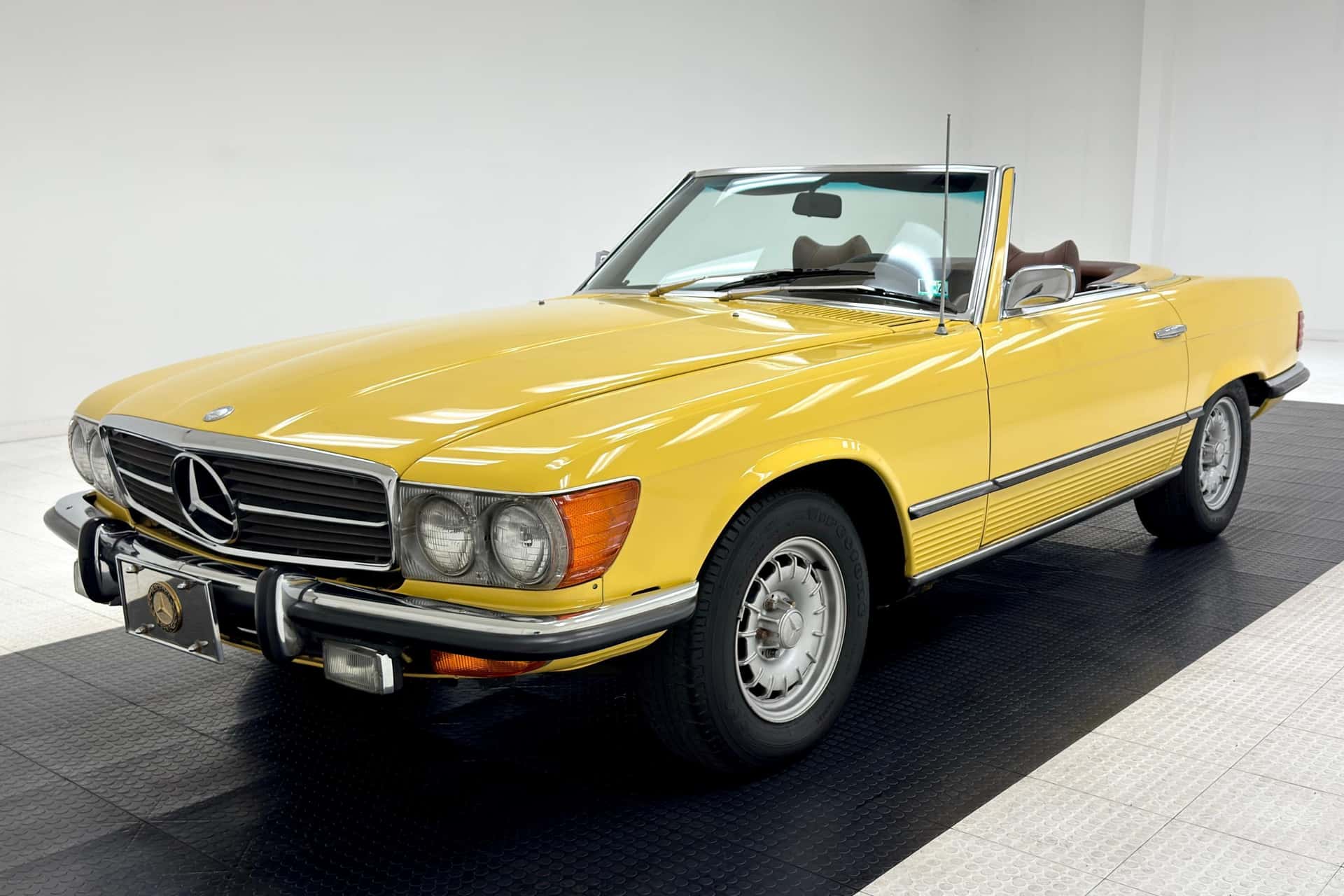 1973 Mercedes-Benz R107 SL sold for $5,200