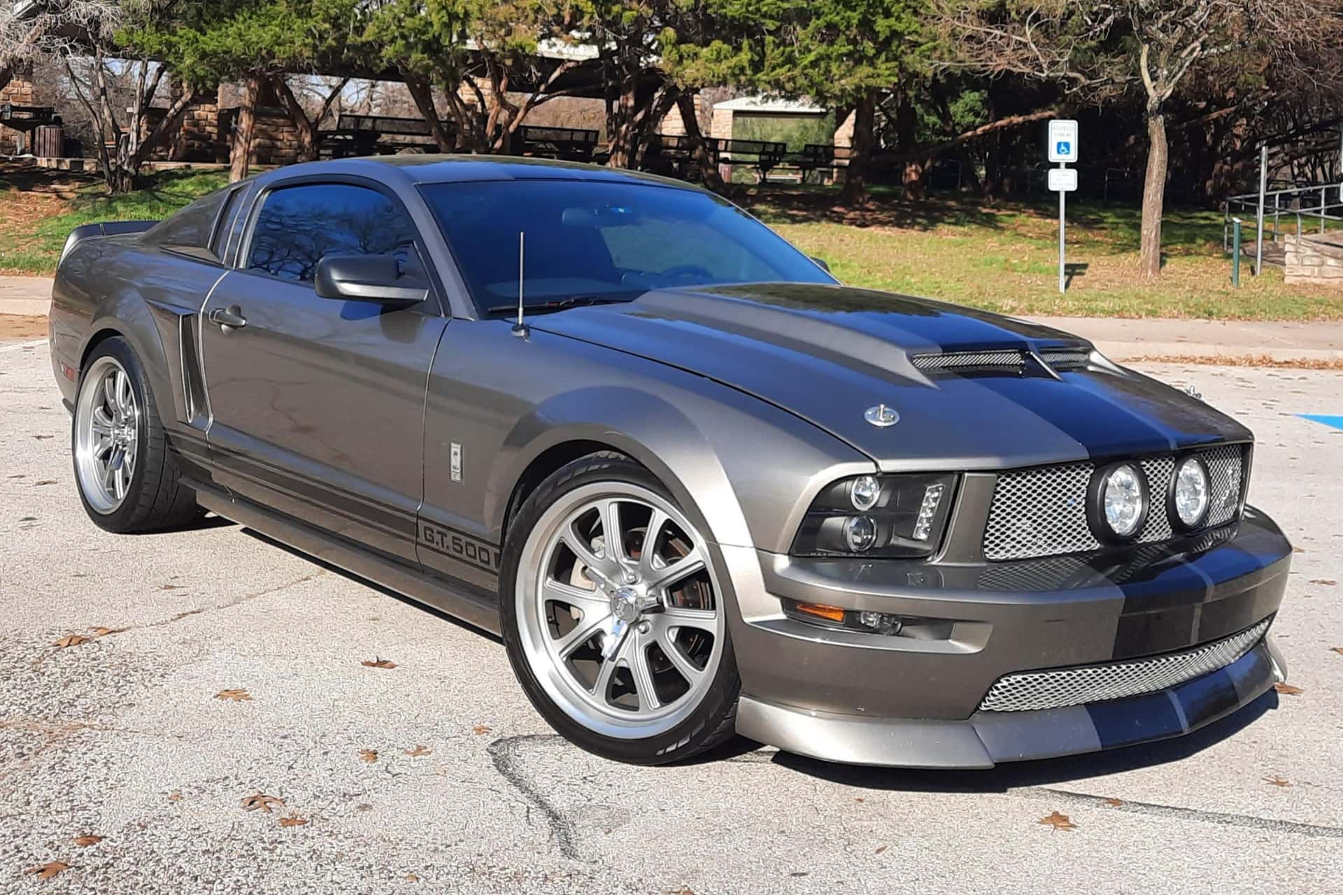 2005 Ford Mustang sold for $26,005