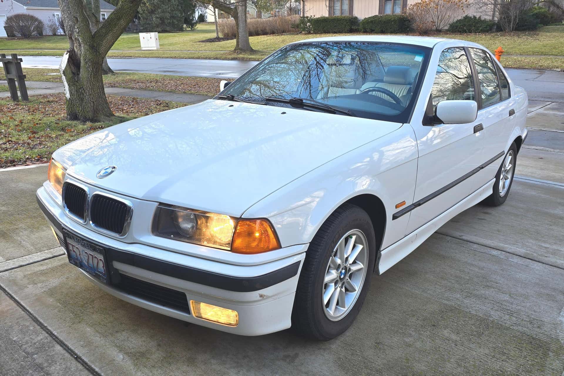 1998 BMW 3 Series sold for $7,800