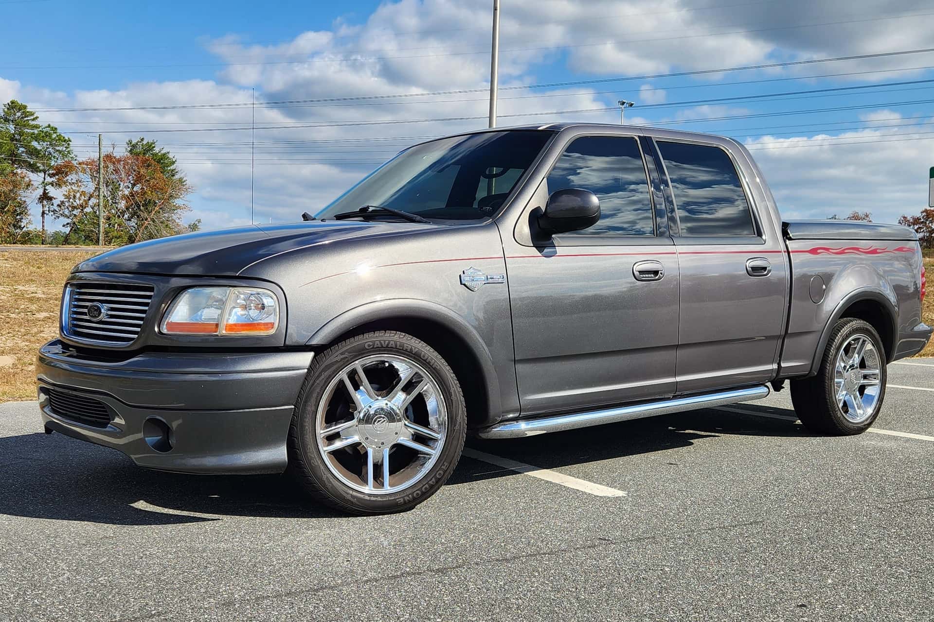 2002 Ford F-150 sold for $12,500