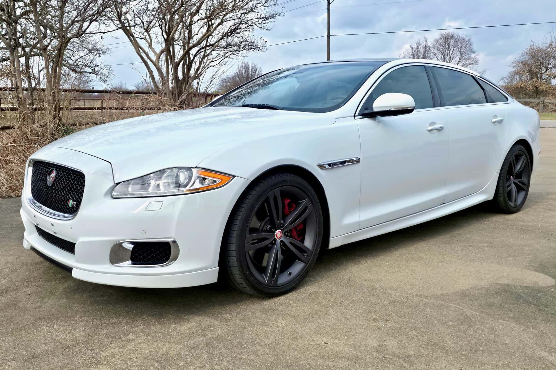 2014 Jaguar XJR sold for $14,200