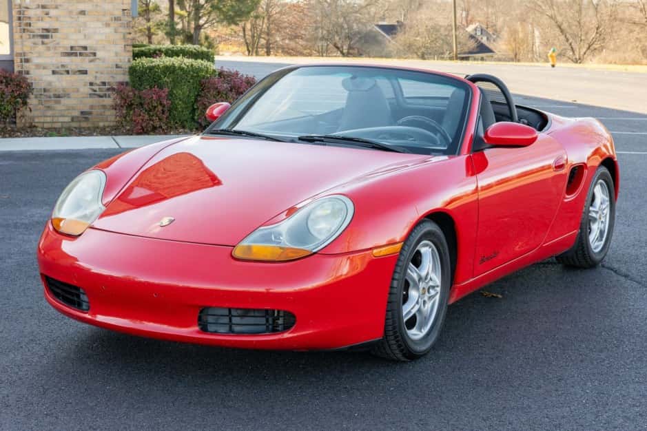 1997 Porsche 986 Boxster sold for $9,100
