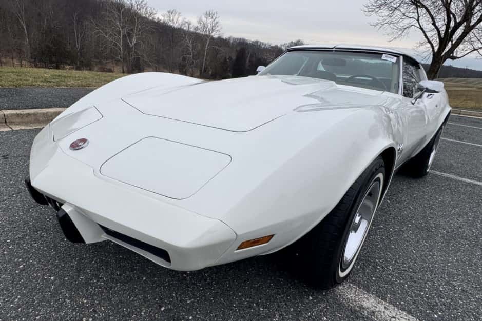 1975 Chevrolet Corvette C3 Coupe (1973-1982) sold for $11,250