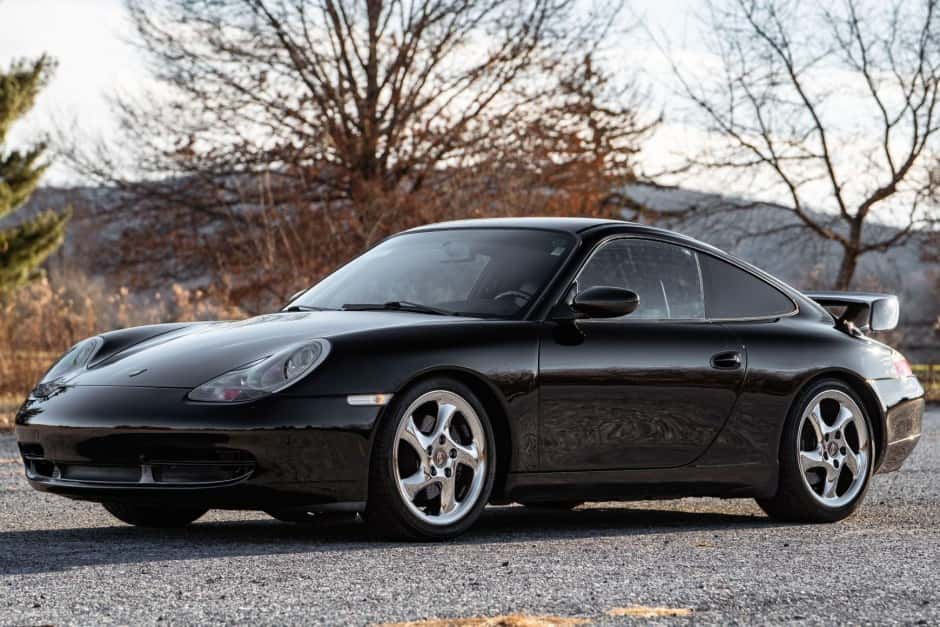 1999 Porsche 996 911 Carrera sold for $27,250