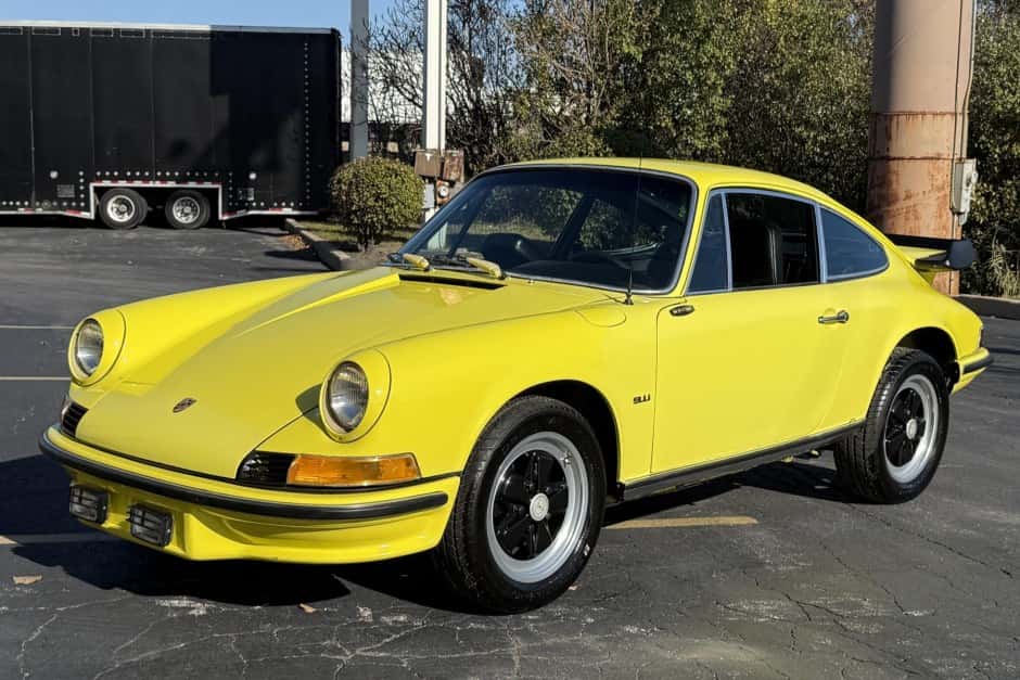 1972 Porsche LWB 911T (1969-1973) sold for $39,930
