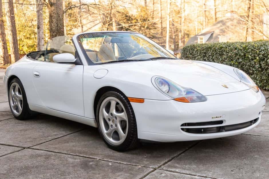1999 Porsche 996 911 Carrera sold for $28,250
