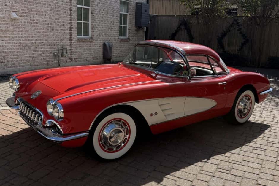 1959 Chevrolet Corvette C1 sold for $111,000