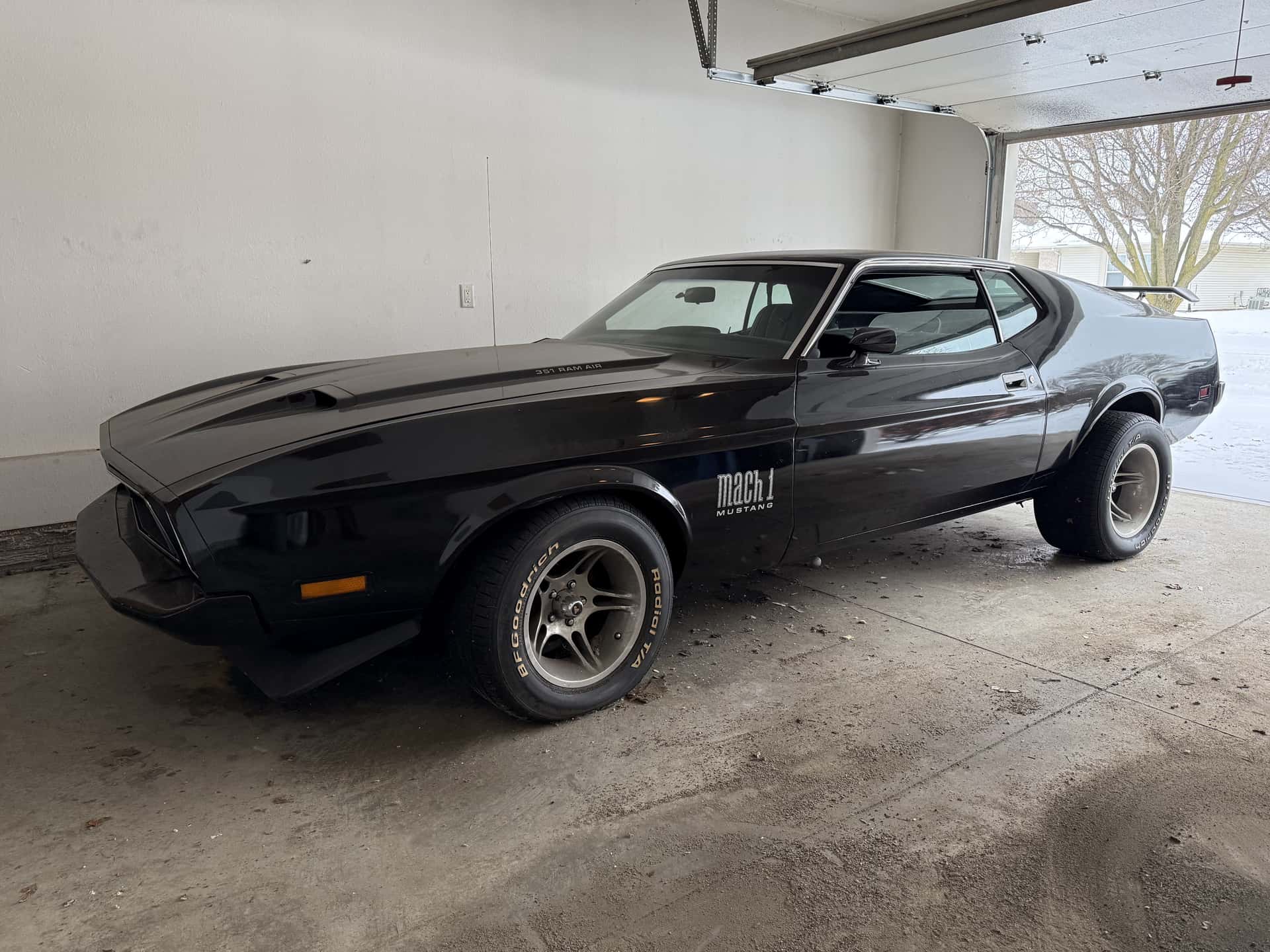 1973 Ford Mustang Mach 1 sold for $11,200