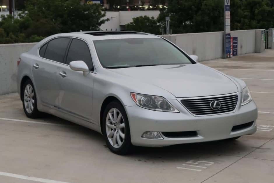 2008 Lexus LS Sedan sold for $13,250