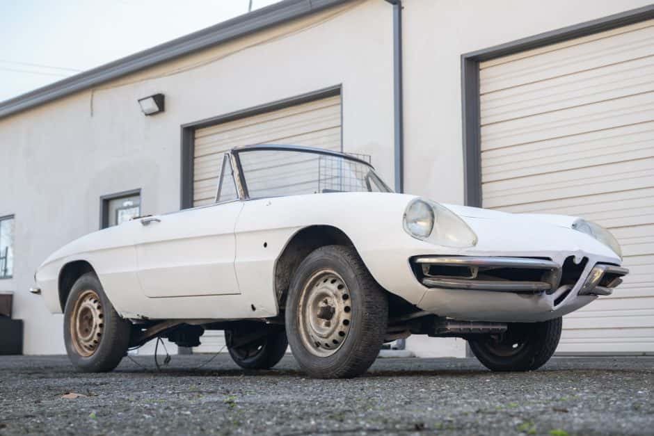 1967 Alfa Romeo 105/115 Spider Series 1 sold for $3,333