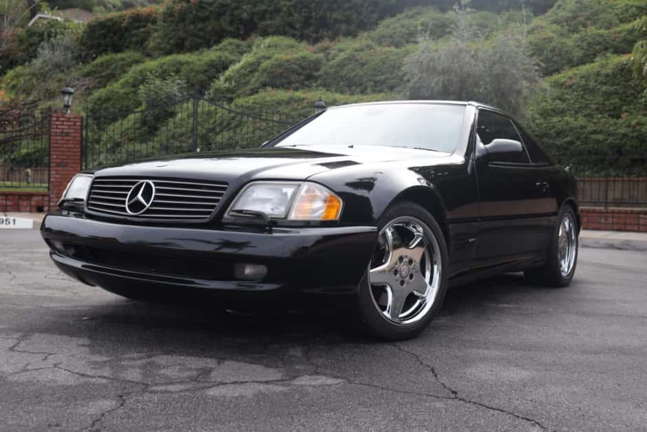 2000 Mercedes-Benz R129 SL sold for $23,500