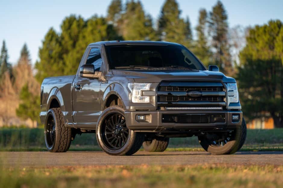 2016 Ford F-150 (2015-2020) sold for $21,000