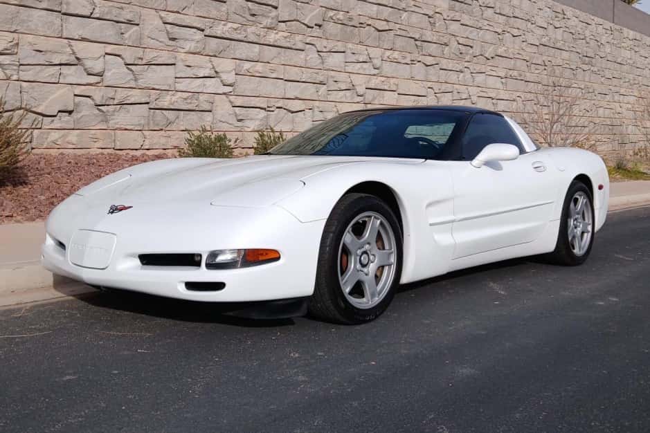 1998 Chevrolet Corvette C5 Coupe sold for $10,750