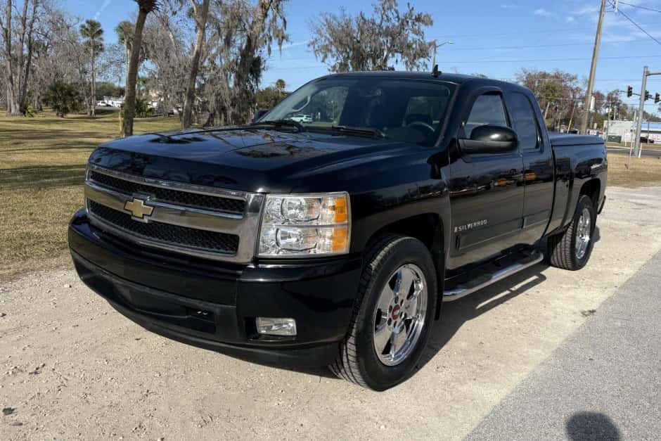 2007 Chevrolet Silverado GMT900 (2007-2013) sold for $20,500