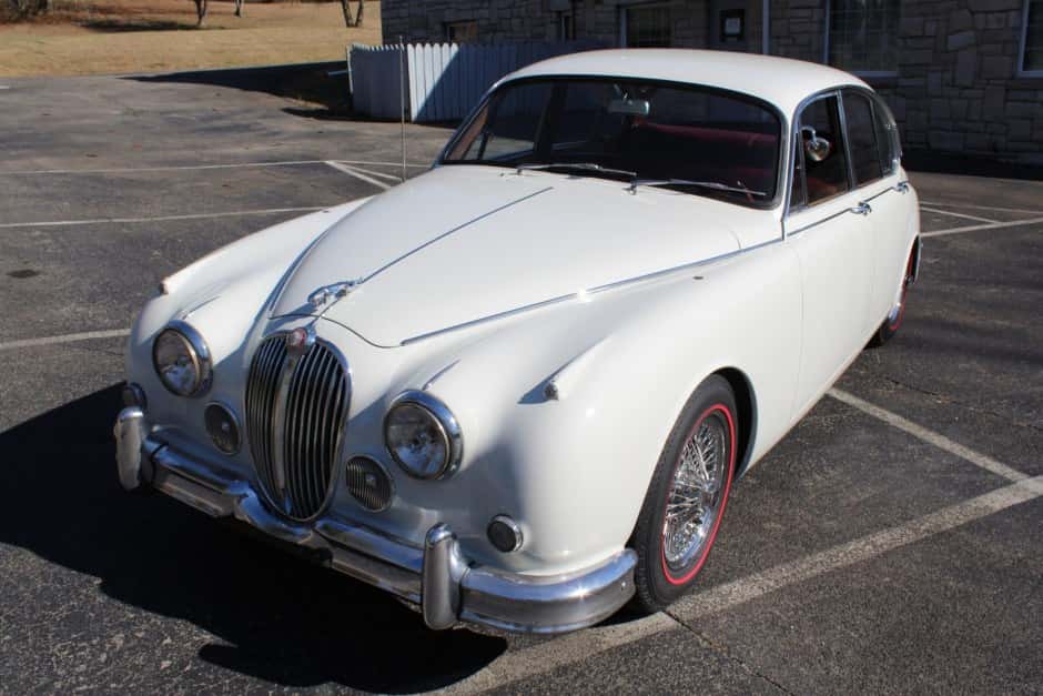 1961 Jaguar Mk II sold for $15,750