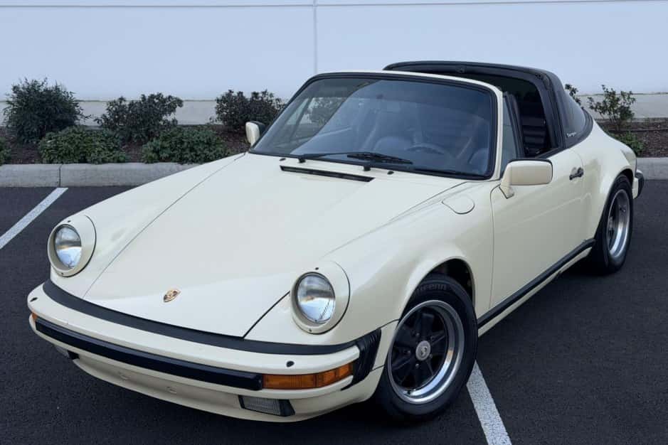 1985 Porsche 911 Carrera 3.2 sold for $50,000