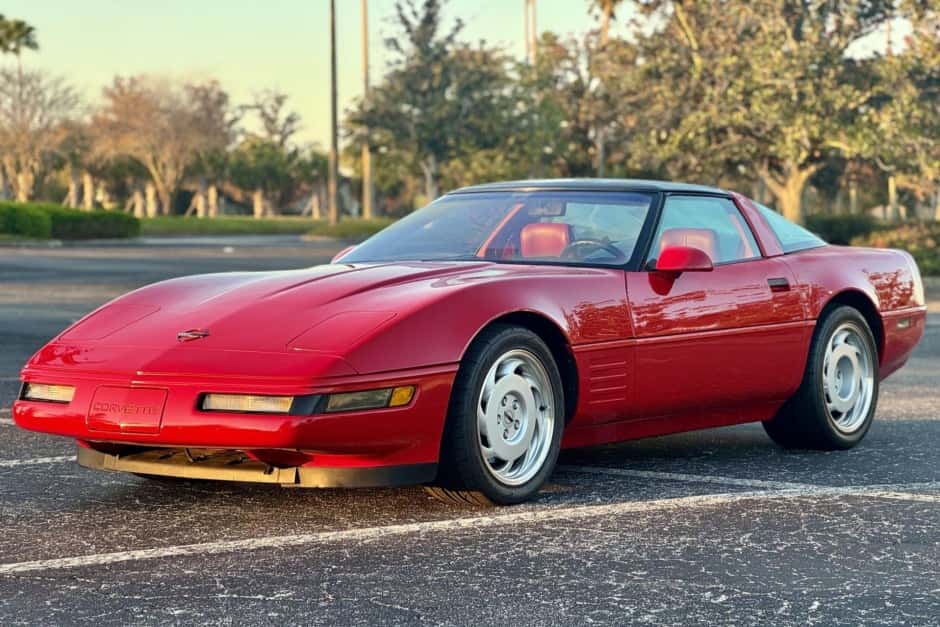 1991 Chevrolet Corvette C4 ZR-1 sold for $35,000
