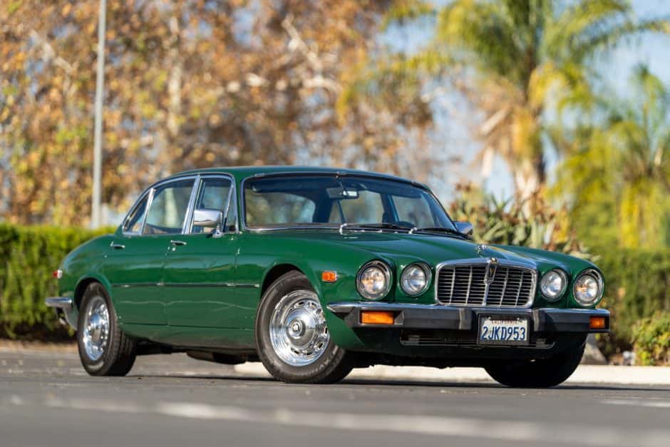 1979 Jaguar XJ Series 2 (1974-1979) sold for $4,800