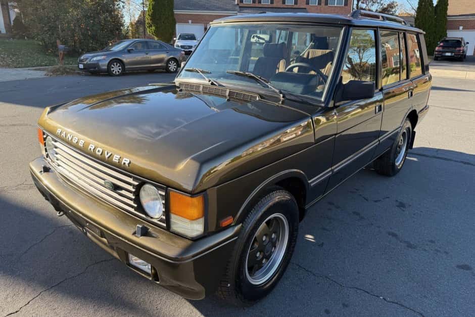 1993 Land Rover Range Rover Classic sold for $29,000
