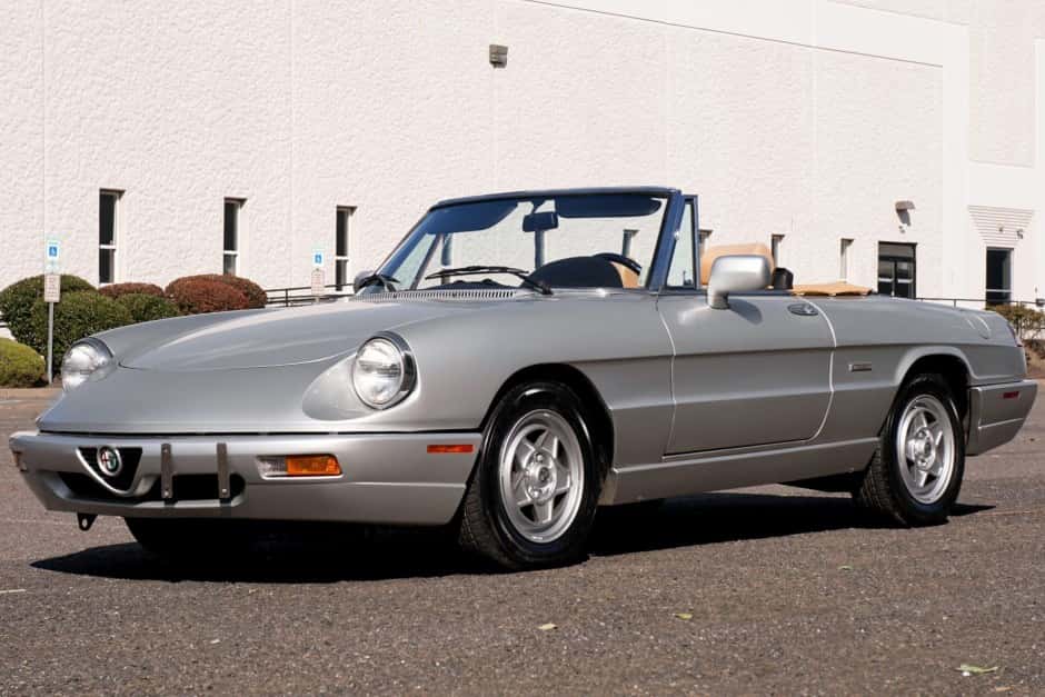 1991 Alfa Romeo 105/115 Spider Series 4 sold for $11,250