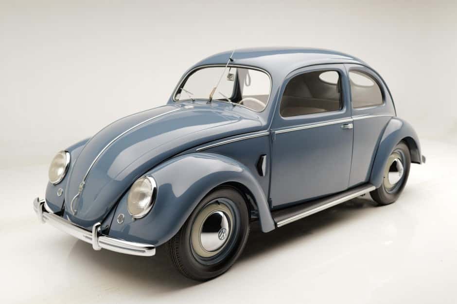 1952 Volkswagen Beetle (Split Window) sold for $62,000