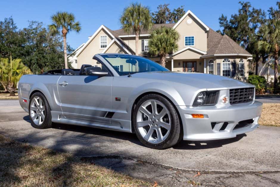 2006 Ford Mustang S197 2005-2014 sold for $21,000