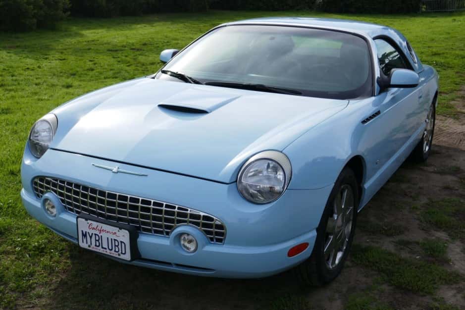 2003 Ford Thunderbird (2002-2005) sold for $11,250