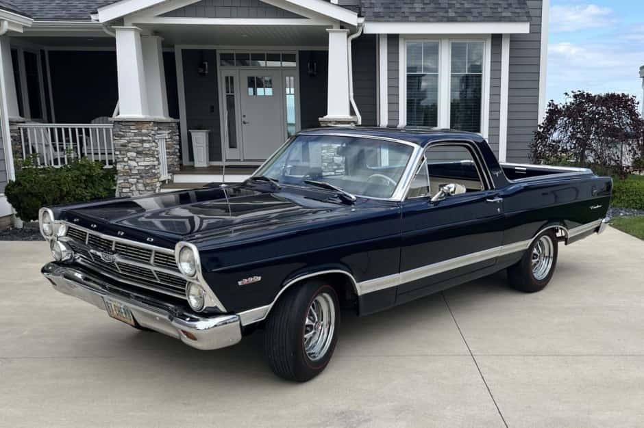 1967 Ford Fairlane sold for $39,000