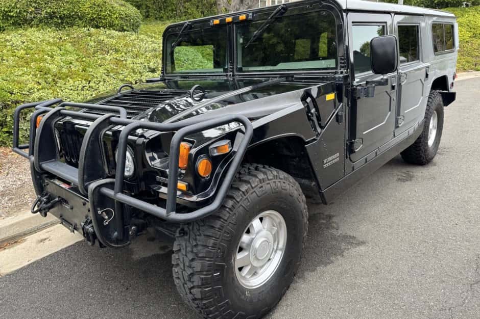 2000 Hummer H1 sold for $55,500