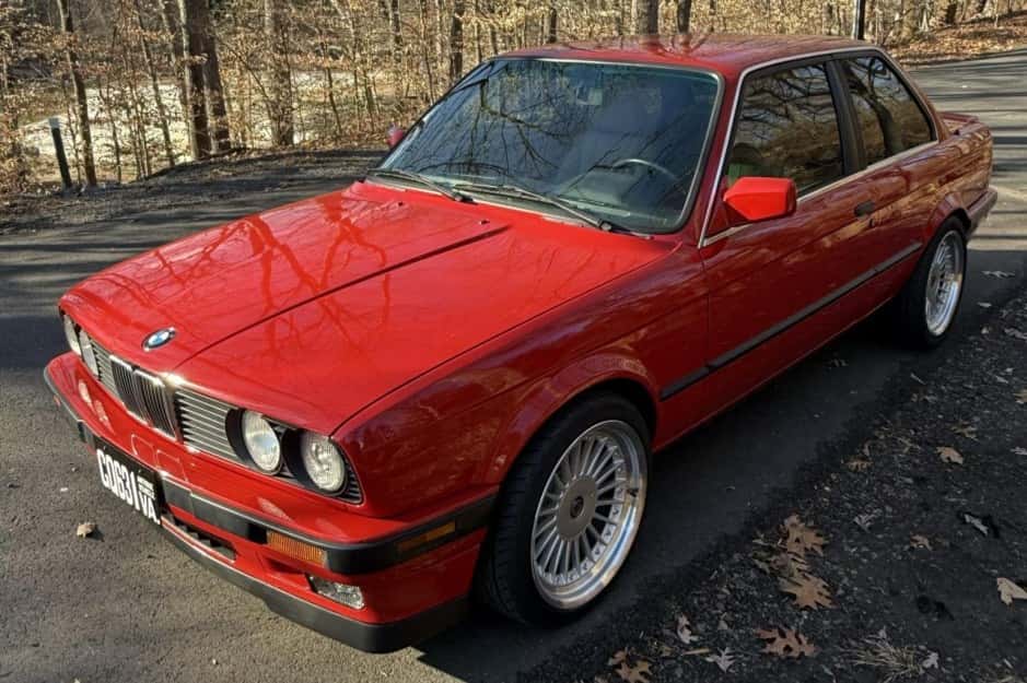 1989 BMW E30 3-Series Coupe sold for $25,250