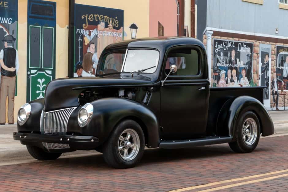 1946 Ford Pickup 1940-1947 sold for $18,750