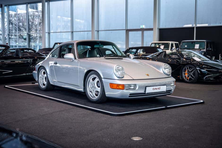 1993 Porsche 964 911 (Non-Turbo) sold for €115,000